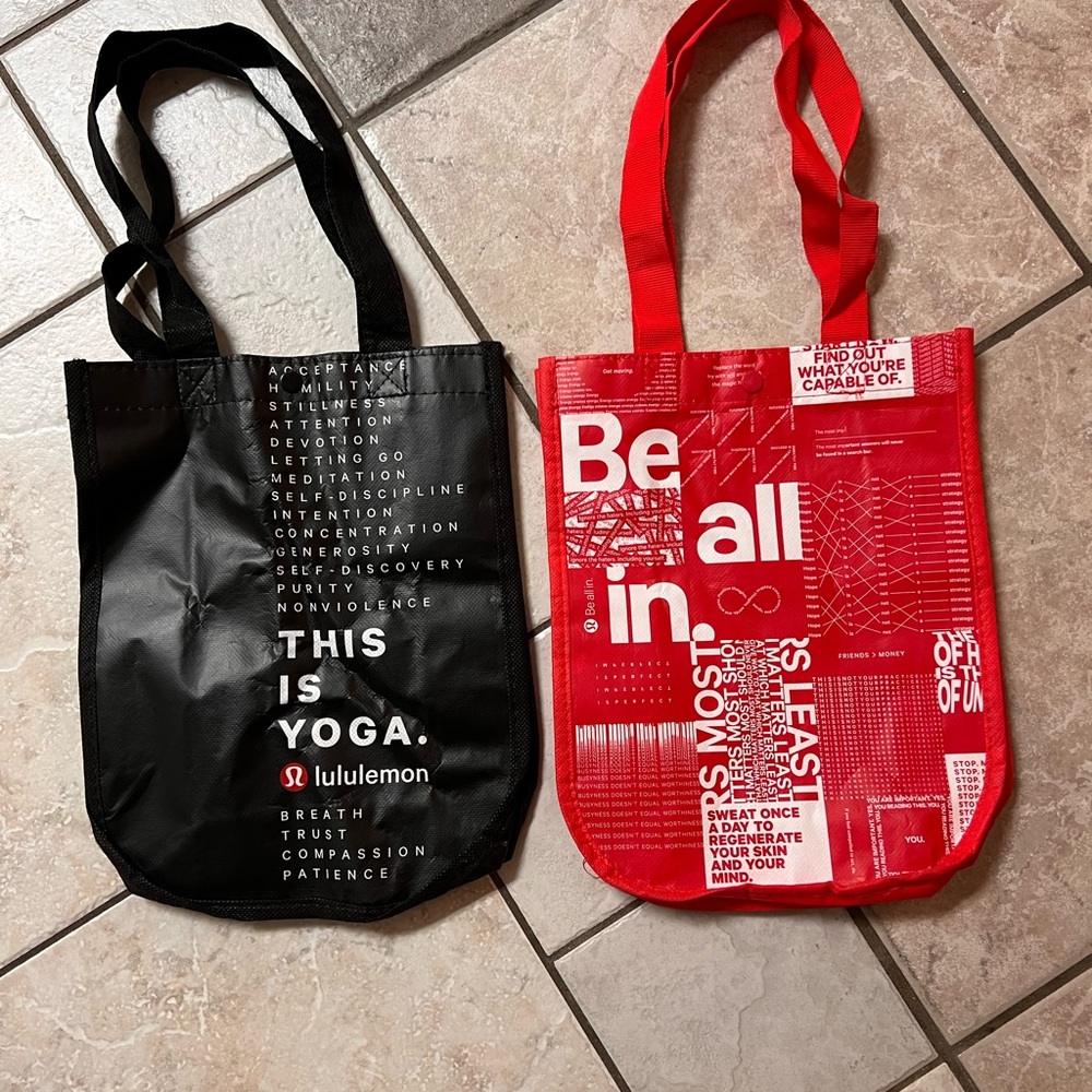 lululemon athletica Black and Red Graphic Tote Bags - Picture 1 of 3